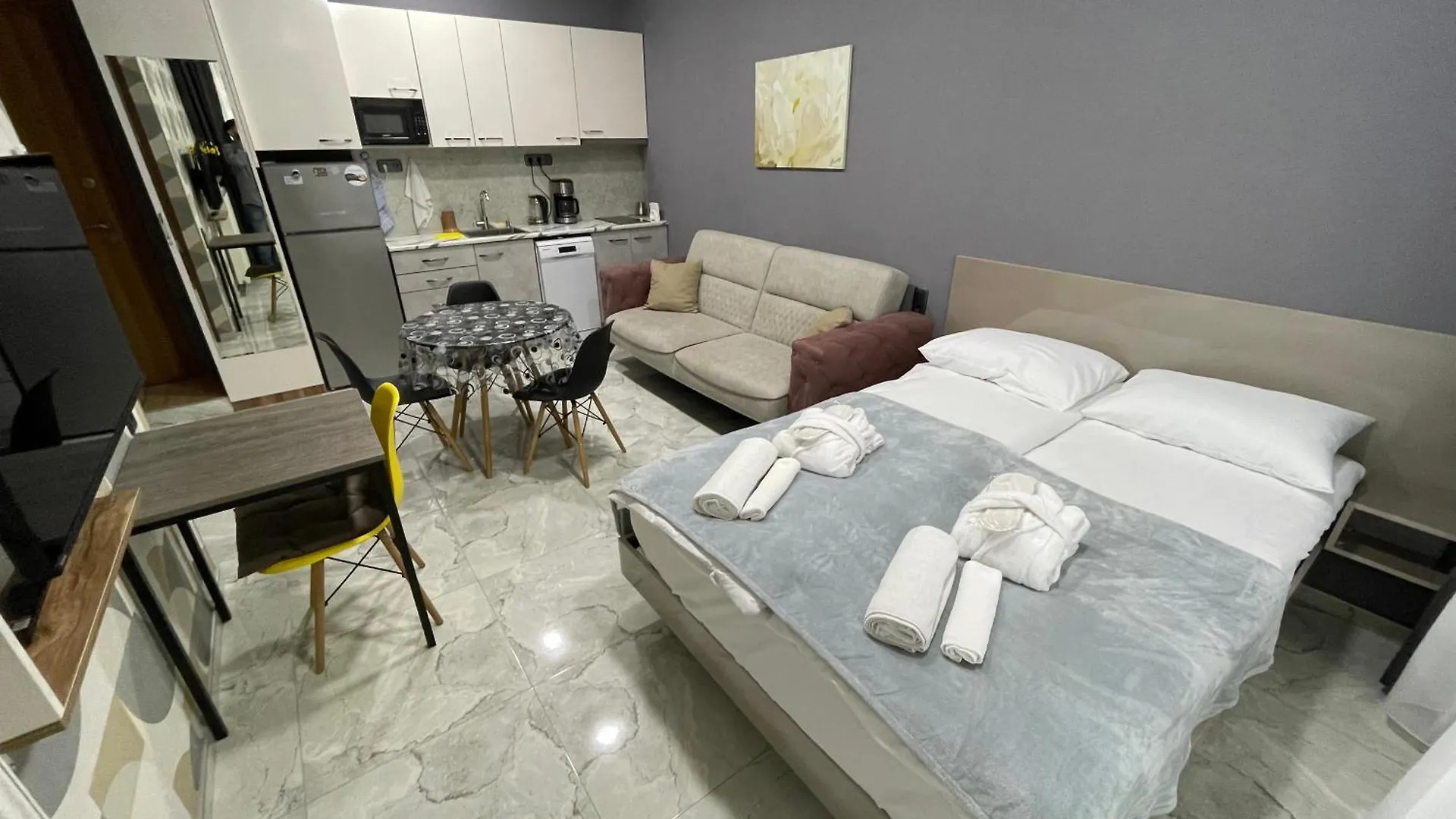 Batumi Apartment Peony