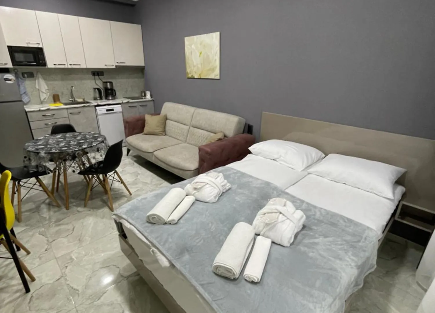 Batumi Apartment Peony